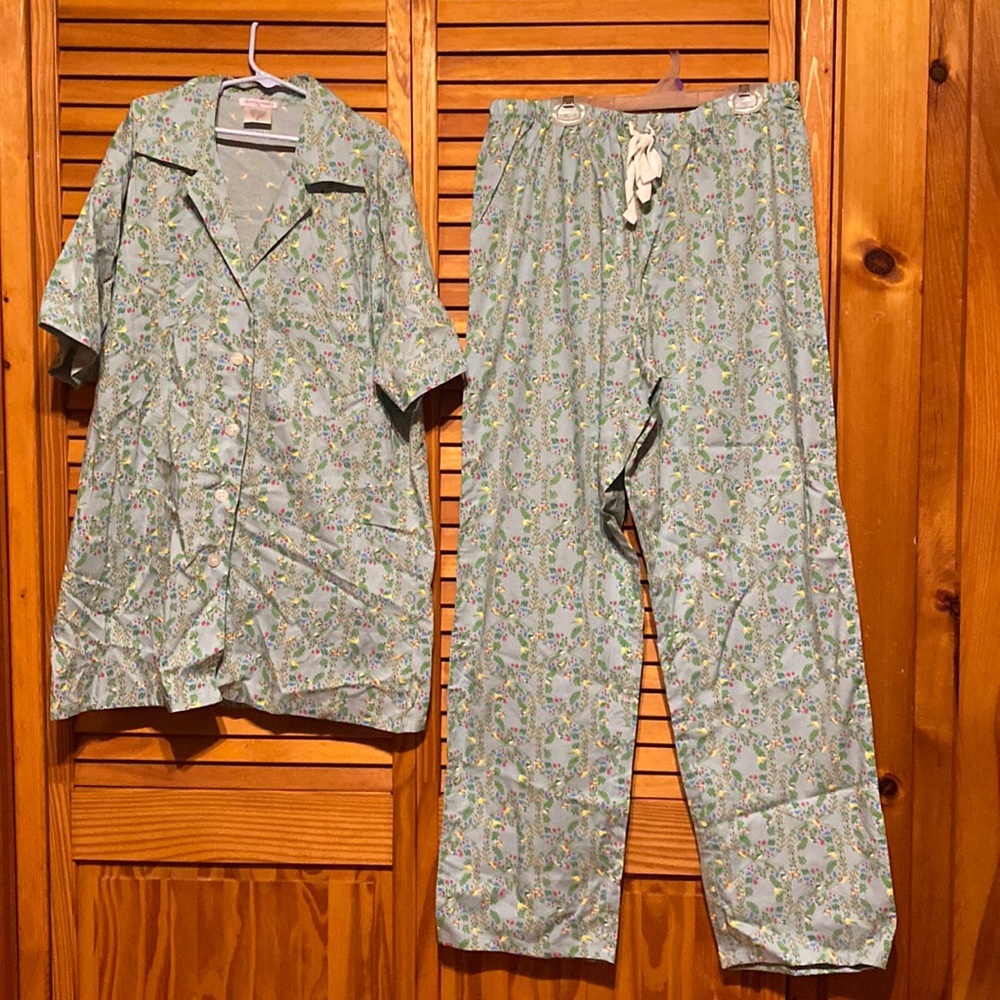 Nice pajamas tap shirts sleeve button front pants straight